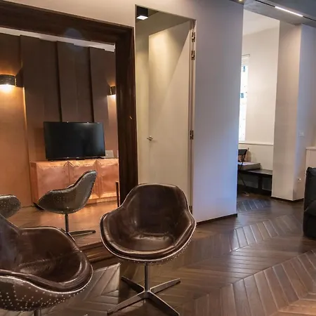 Ponte Vecchio Luxury And Stylish Apartment