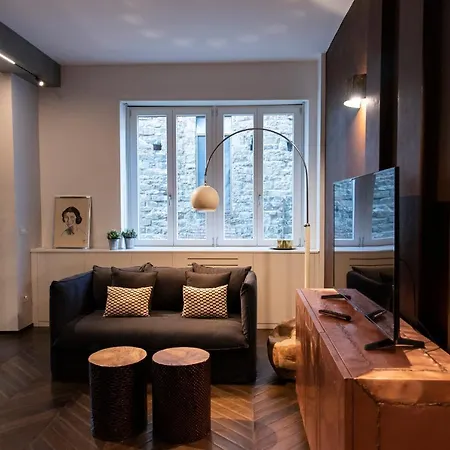 Ponte Vecchio Luxury And Stylish Apartment Florence